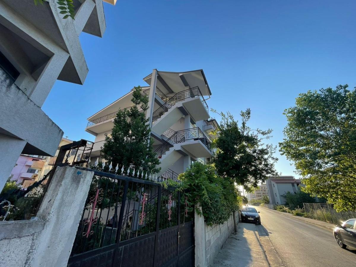 Vivo Apartment Durres Exterior photo